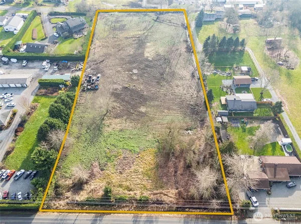 $775,000 | 11104 8th Street East, Puyallup, WA 98372