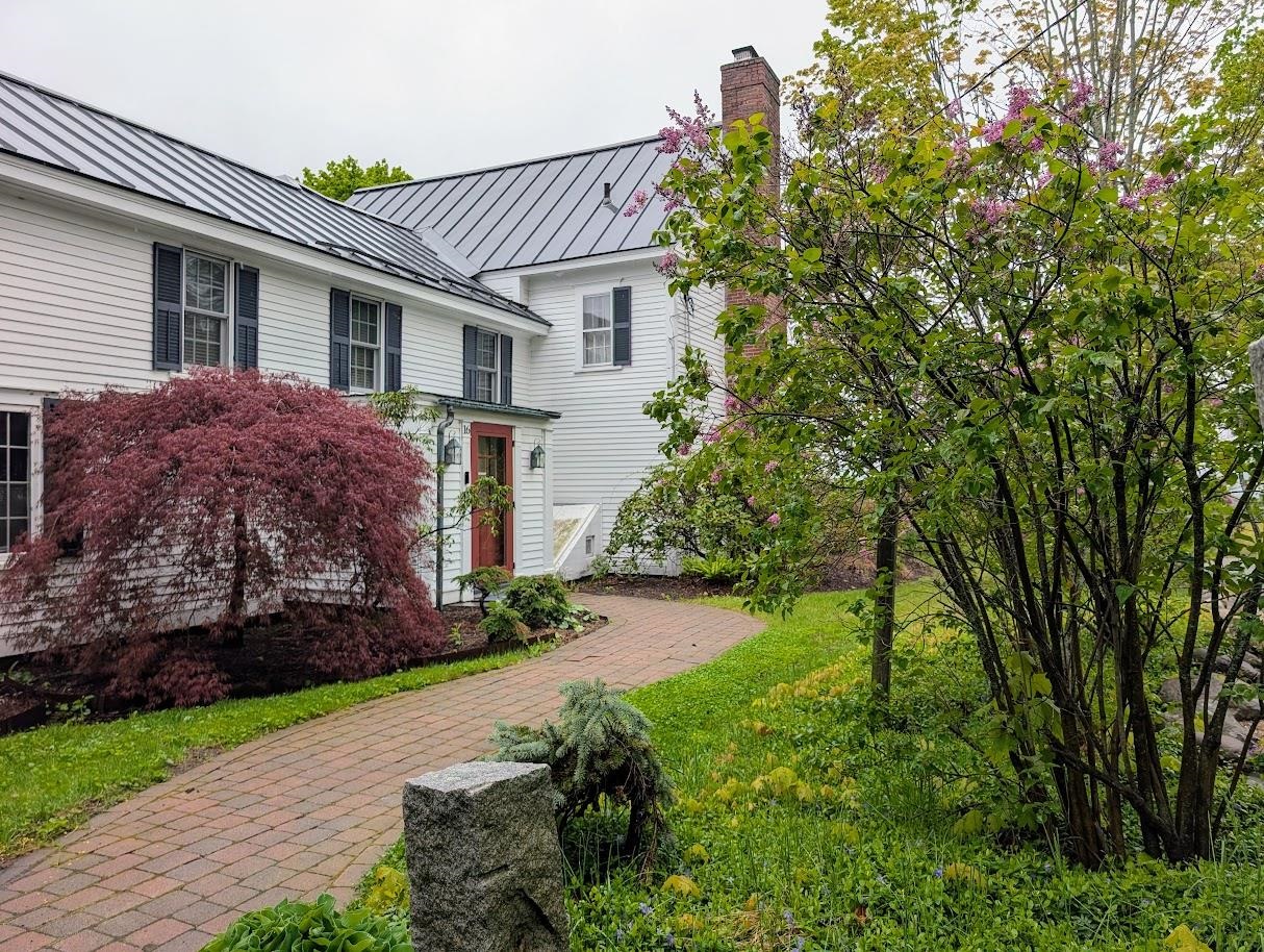 16 Gould Hill Road Hopkinton, NH 03229 - Photo 4 of 57