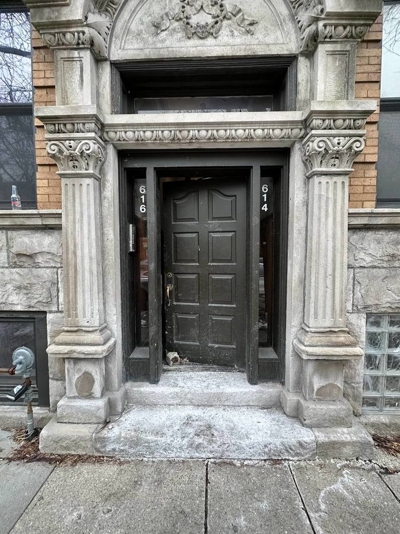 616 South Loomis Street, Unit 1 Chicago, IL 60607 - Photo 4 of 8