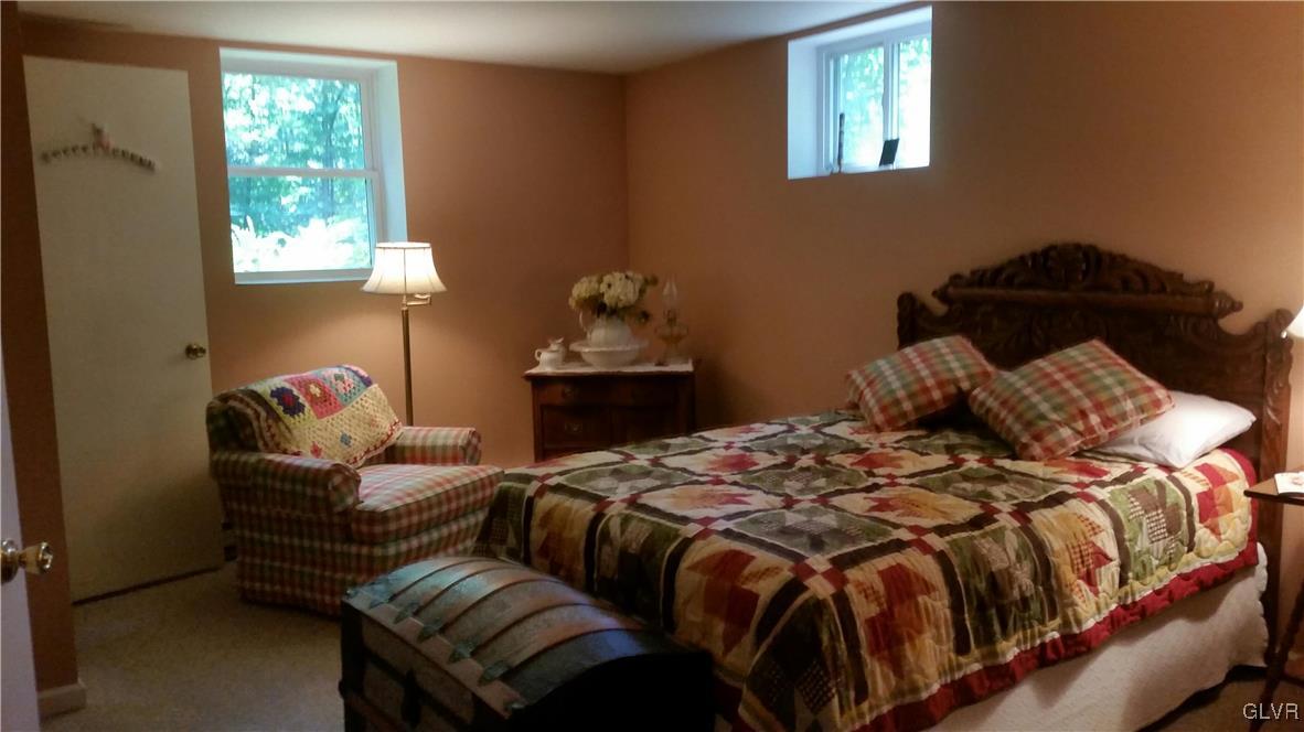 448 English Road Bath, PA 18014 - Photo 16 of 23