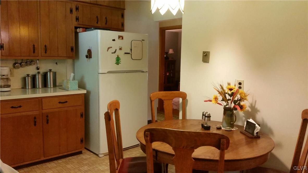 448 English Road Bath, PA 18014 - Photo 9 of 23