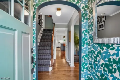 $1,299,000 | 11 Kendal Avenue, Maplewood, NJ 07040