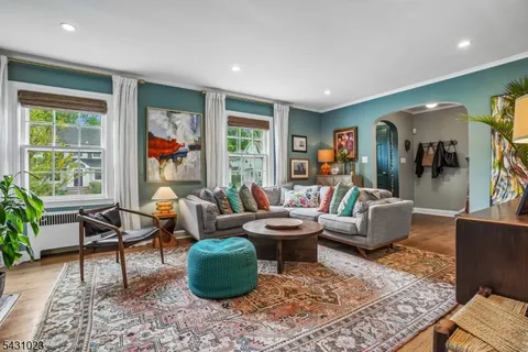 $1,299,000 | 11 Kendal Avenue, Maplewood, NJ 07040
