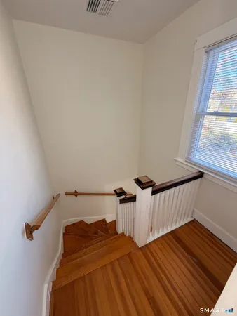 $2,400 | 10 Short Street, Manchester, CT 06040