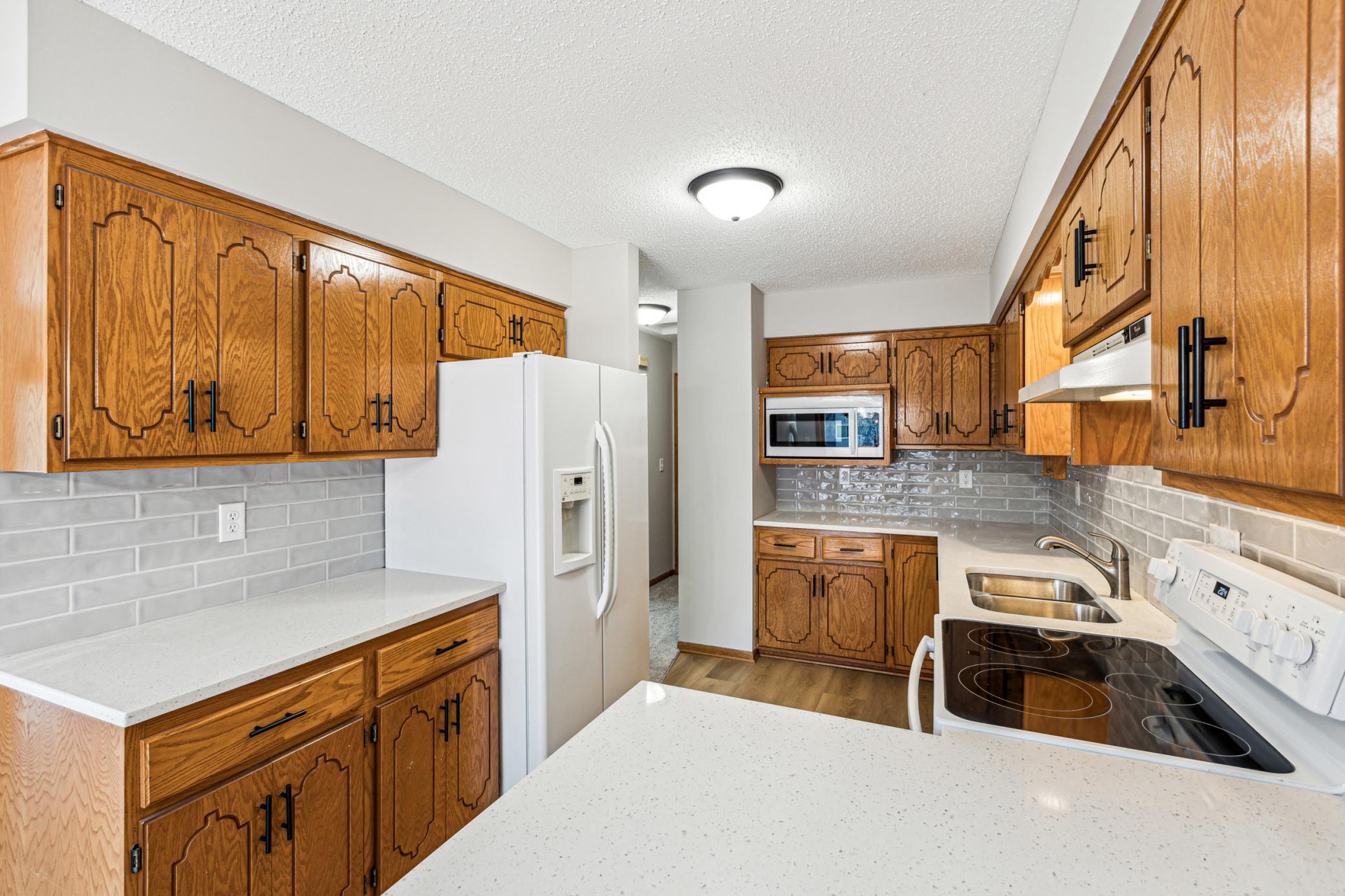 517 Ravoux Road Chaska, MN 55318 - Photo 7 of 18 Gallery Image 7