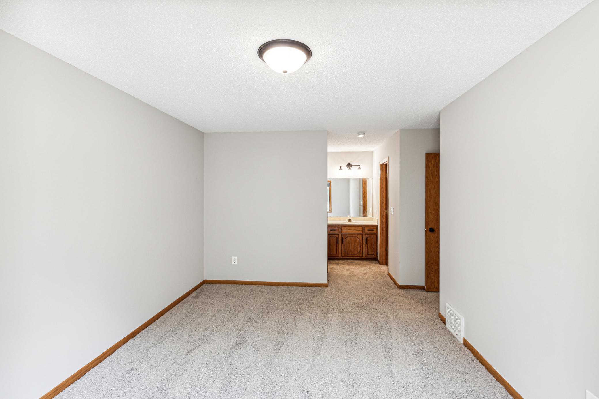 517 Ravoux Road Chaska, MN 55318 - Photo 10 of 18 Gallery Image 10