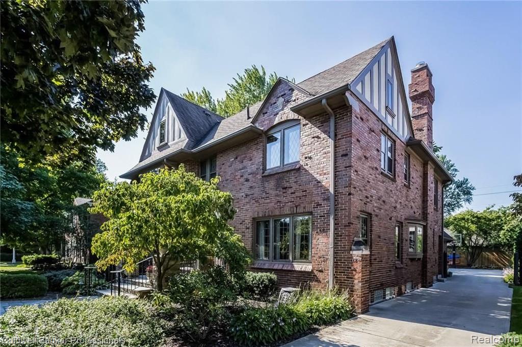 1311 Devonshire Road Grosse Pointe, MI 48230 - Photo 61 of 66