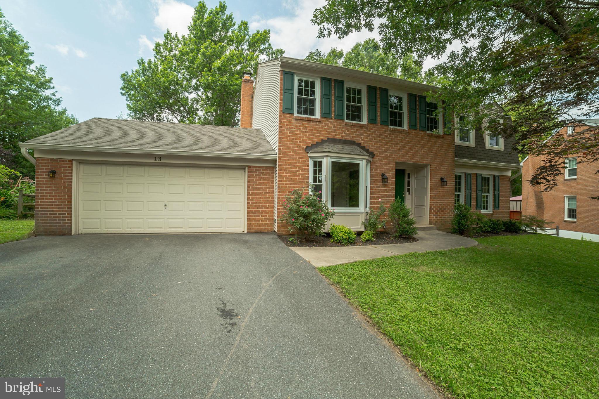 13 Thorburn Road Gaithersburg, MD 20878 - Photo 1 of 30 Exterior (Front)