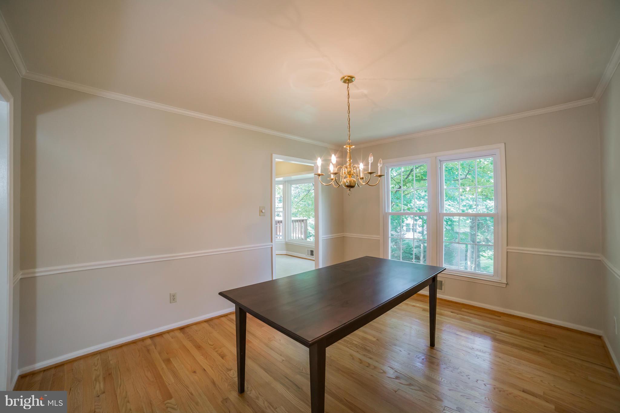 13 Thorburn Road Gaithersburg, MD 20878 - Photo 11 of 30 Dining Room
