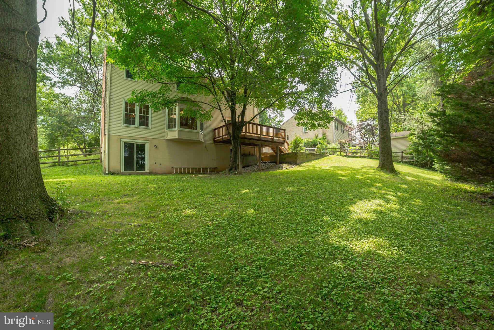 13 Thorburn Road Gaithersburg, MD 20878 - Photo 4 of 30 Exterior (General)
