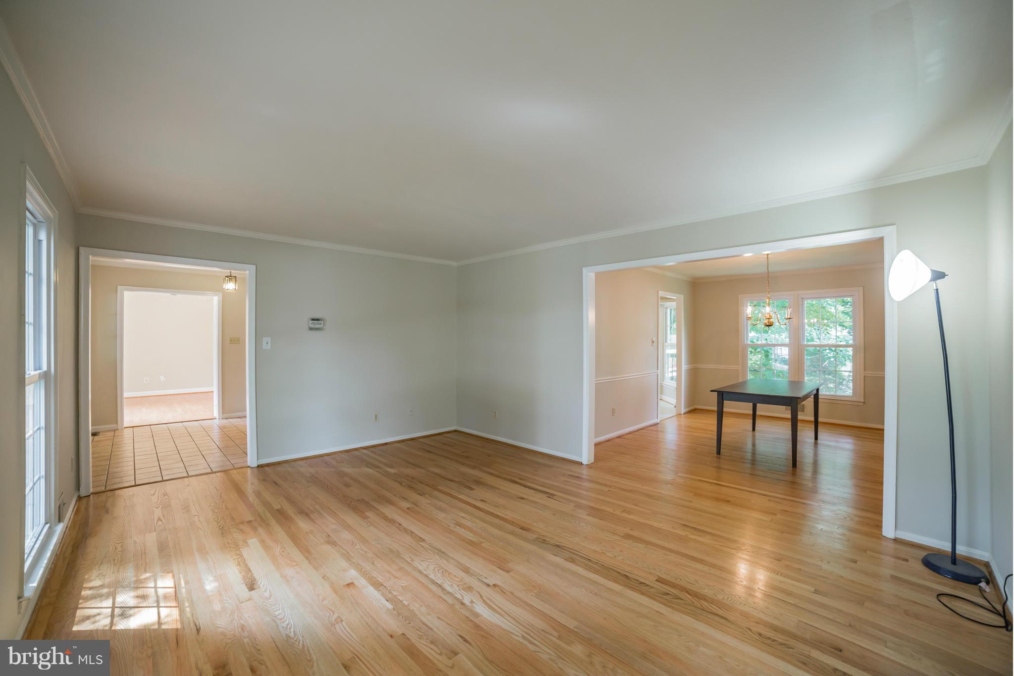 13 Thorburn Road Gaithersburg, MD 20878 - Photo 10 of 30 Family Room