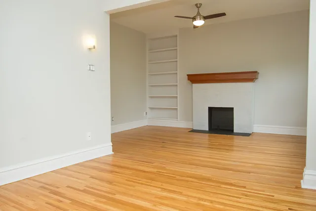 $2,200 | 643 Hinman Avenue, Unit 3S, Evanston, IL 60202