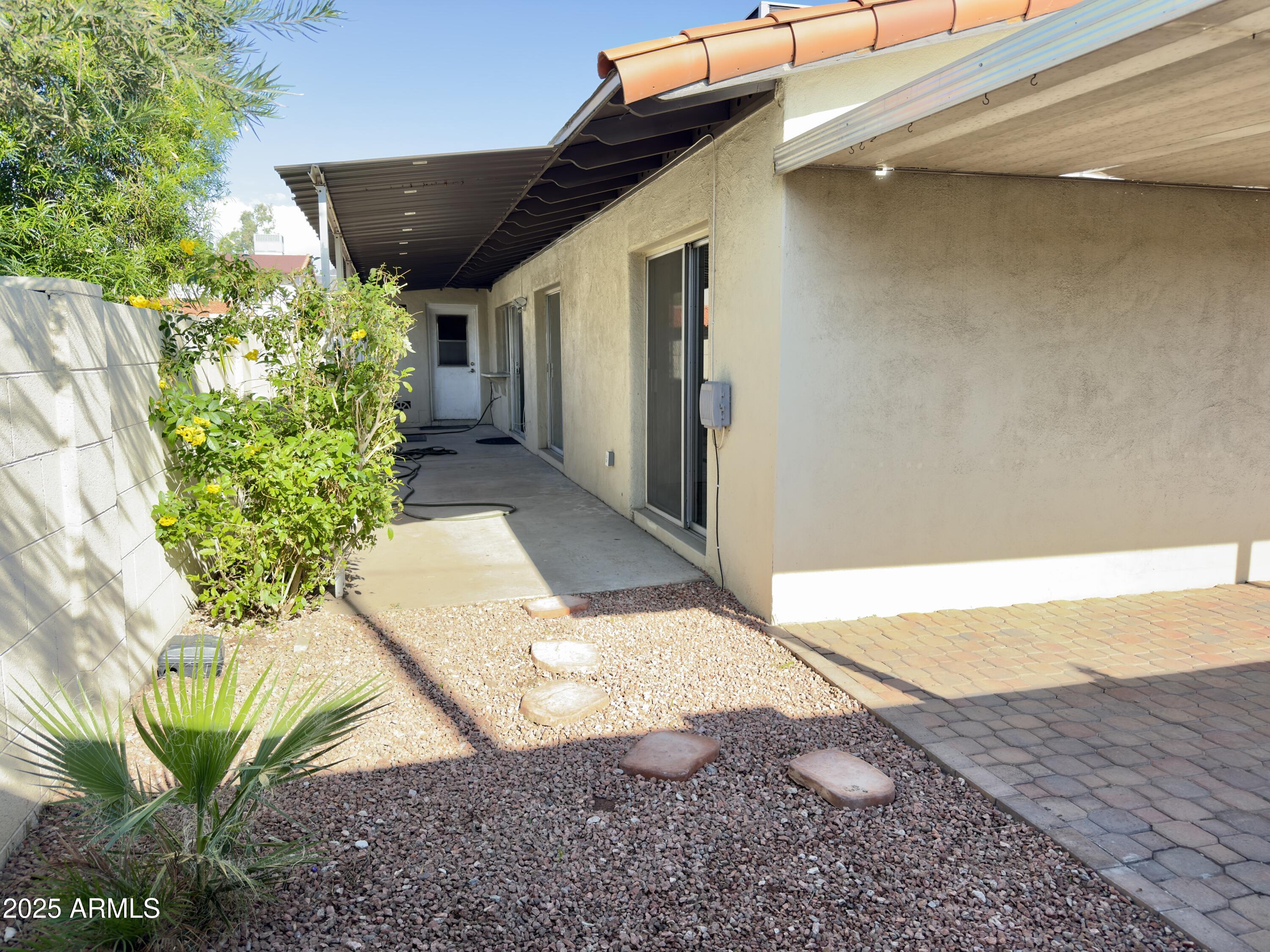1021 West Mission Lane Phoenix, AZ 85021 - Photo 18 of 20 a house view with a outdoor space