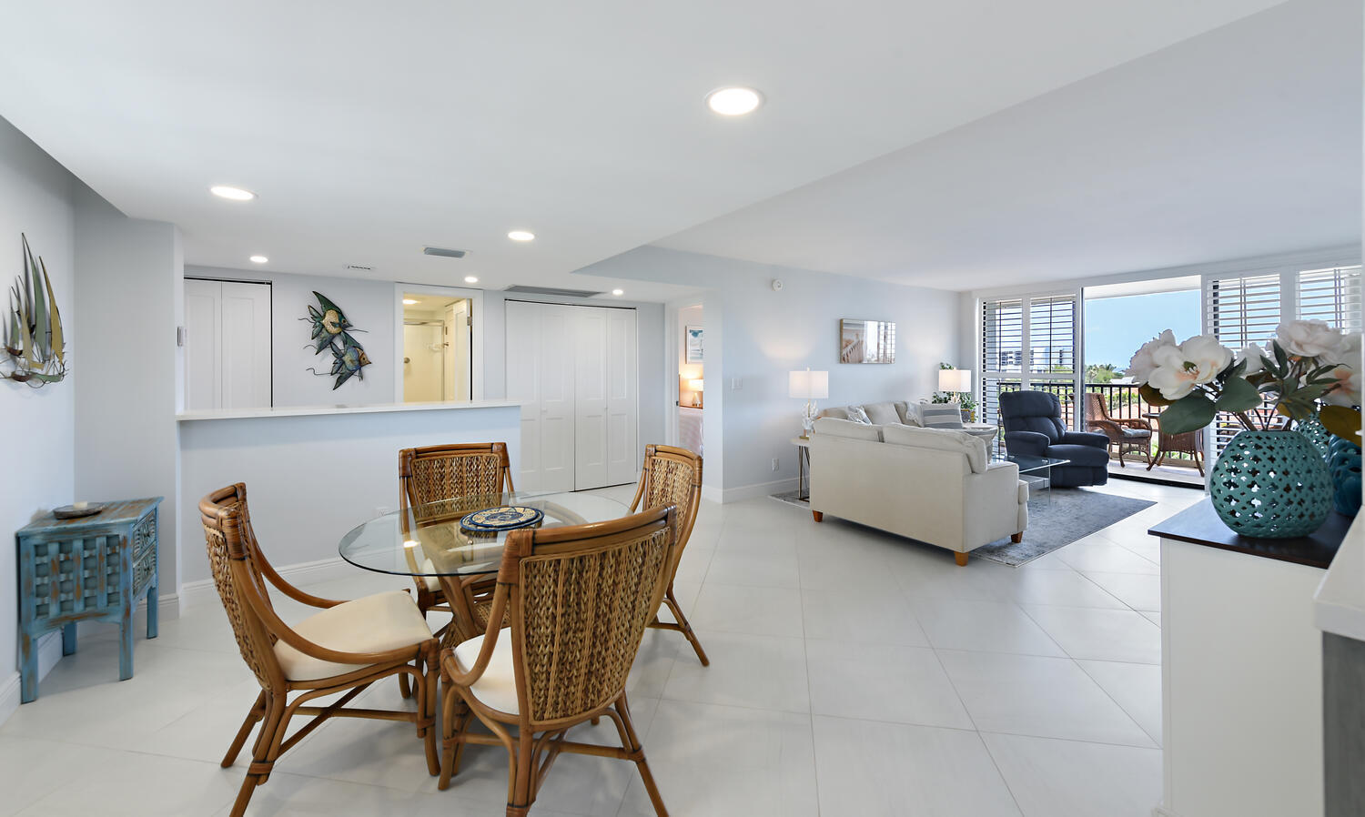 1605 Highway 1, Unit M3502 Jupiter, FL 33477 - Photo 11 of 38 Dining-Living area