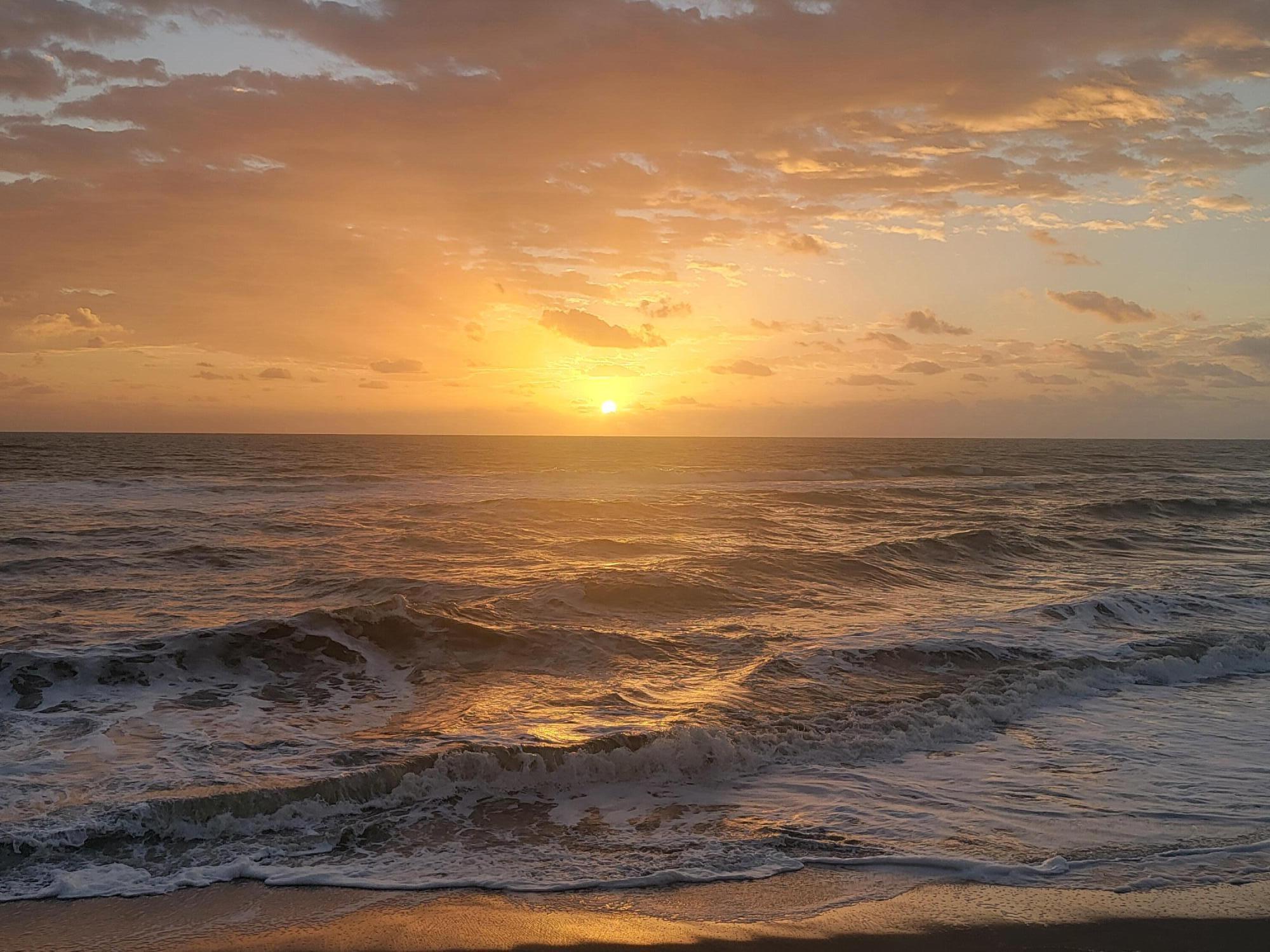 1605 Highway 1, Unit M3502 Jupiter, FL 33477 - Photo 37 of 38 Jupiter Beach Sunrise