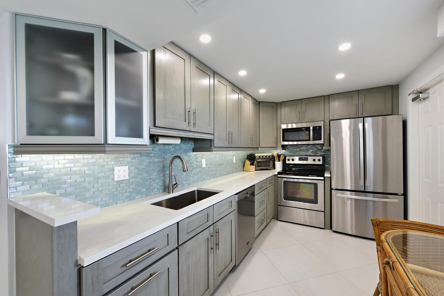 1605 Highway 1, Unit M3502 Jupiter, FL 33477 - Photo 8 of 38 Kitchen