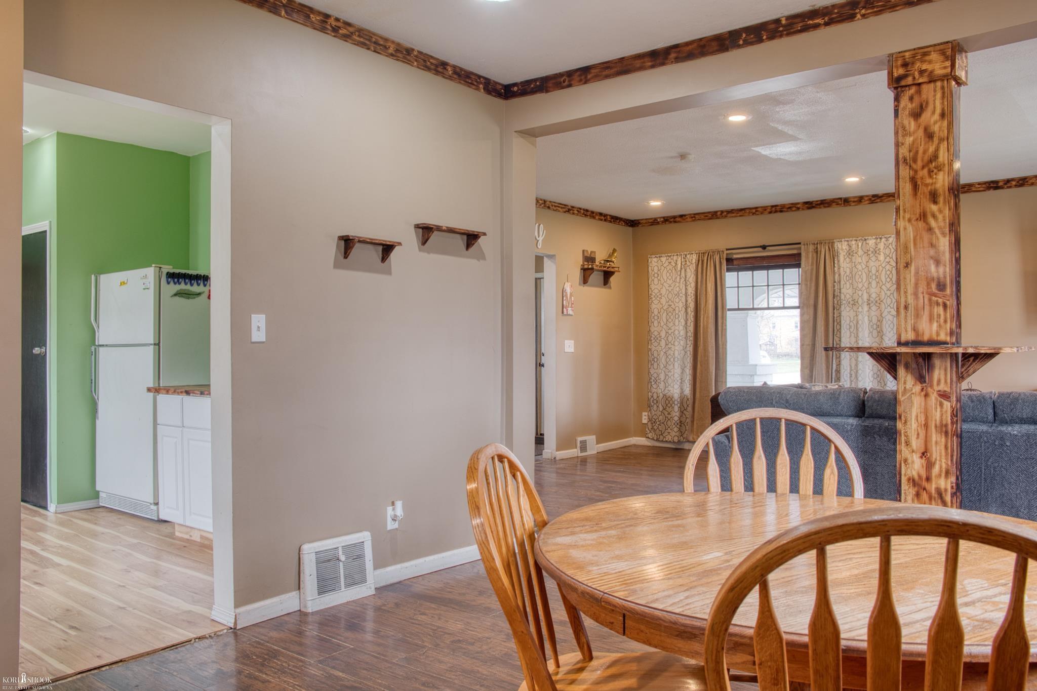 102 East Maple Street Bancroft, MI 48414 - Photo 6 of 35 50203241-45dcde7b-9997-4a8f-8c43-565107fea8bb.JPG