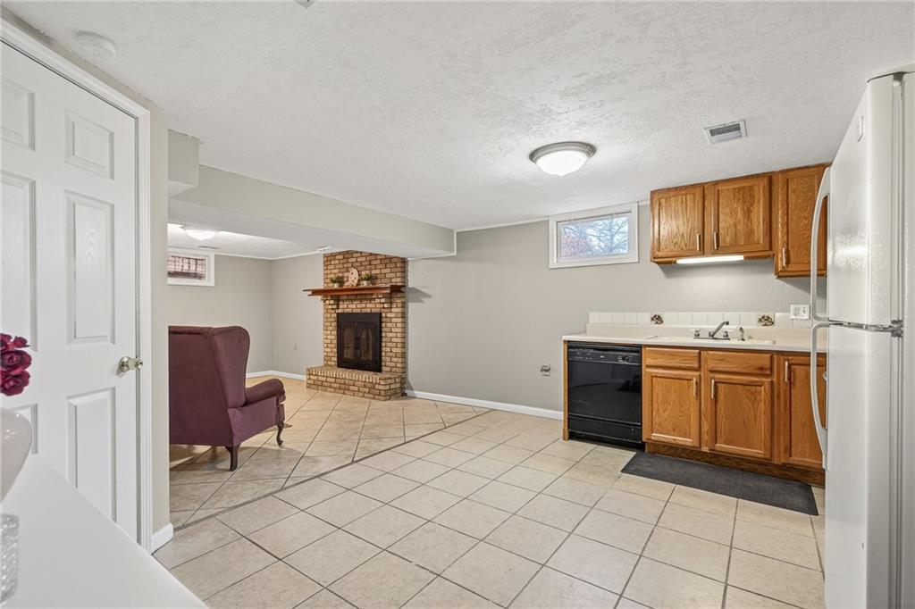 4317 Northwest R D Mize Road Blue Springs, MO 64015 - Photo 30 of 49