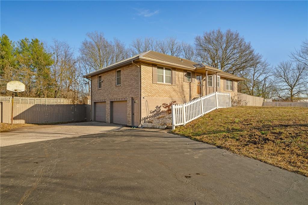 4317 Northwest R D Mize Road Blue Springs, MO 64015 - Photo 4 of 49