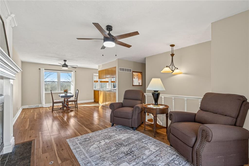 4317 Northwest R D Mize Road Blue Springs, MO 64015 - Photo 10 of 49