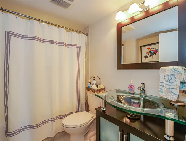 $775,000 | 3100 North Hwy A1A, Unit 806, Hutchinson Island, FL 34949