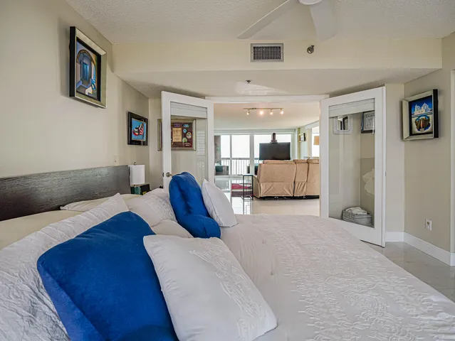 $775,000 | 3100 North Hwy A1A, Unit 806, Hutchinson Island, FL 34949