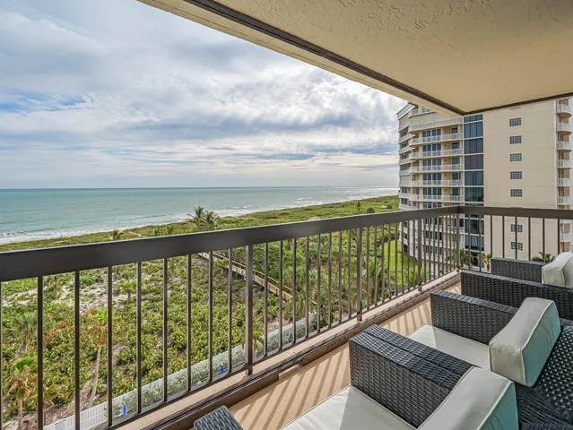 $775,000 | 3100 North Hwy A1A, Unit 806, Hutchinson Island, FL 34949