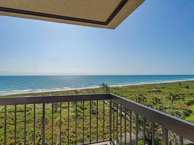 $775,000 | 3100 North Hwy A1A, Unit 806, Hutchinson Island, FL 34949
