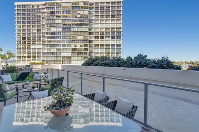 $2,545,000 | 1820 Avenida Del Mundo, Unit 108, Coronado, CA 92118