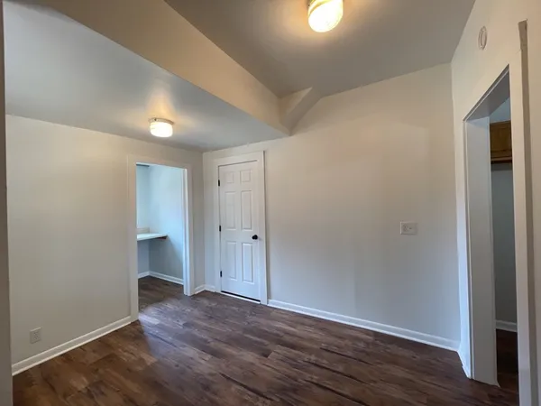 $1,695 | 606 Mesquite Street, Bastrop, TX 78602