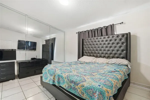 $2,875 | 18615 Northwest 84th Pl., Unit 1061, Hialeah, FL 33015