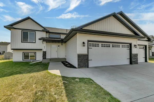 $313,000 | 824 8th St Loop Northeast, Rice, MN 56367