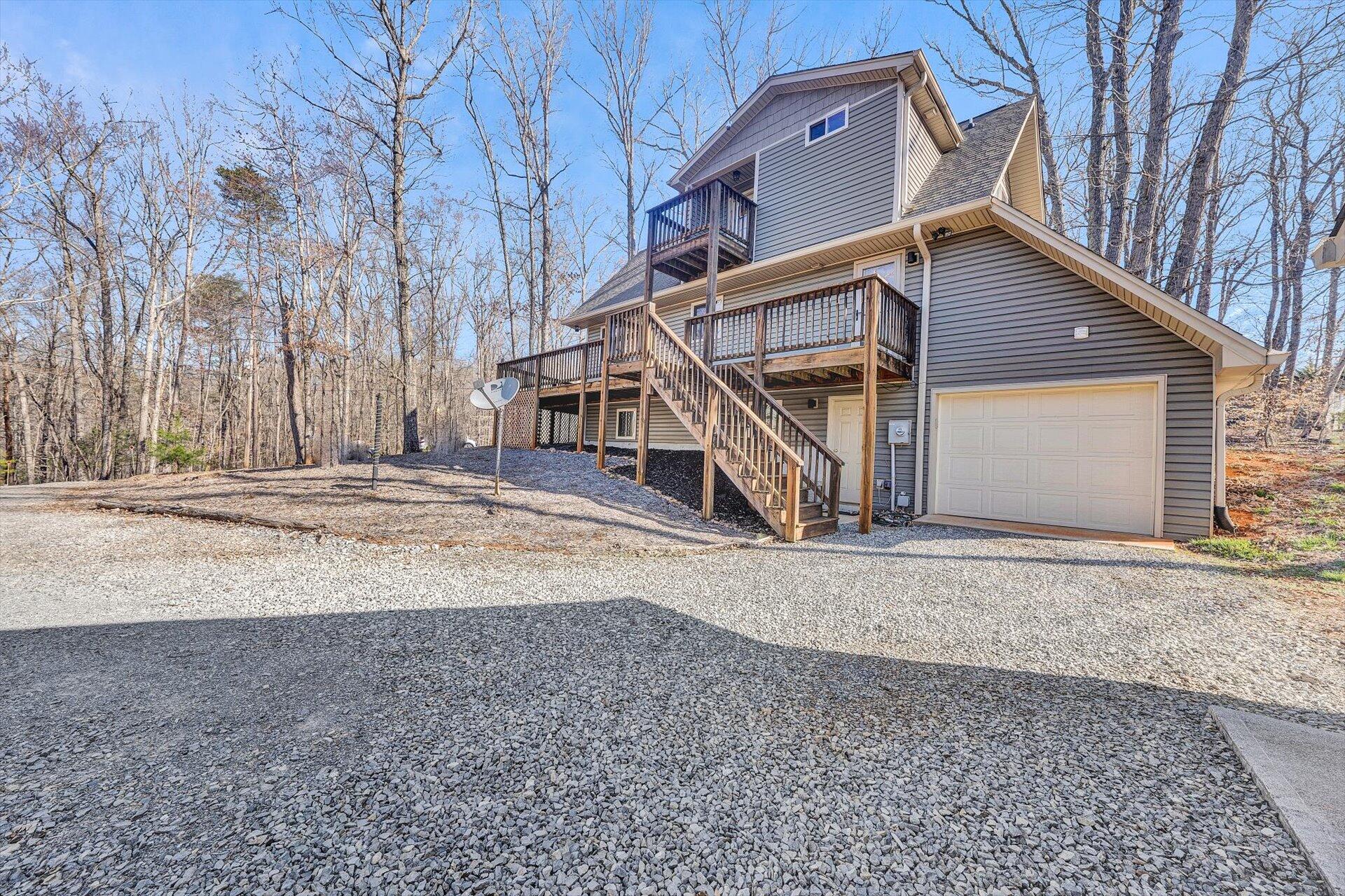 108 Old Post Road Moneta, VA 24121 - Photo 31 of 50 31-DSC00013