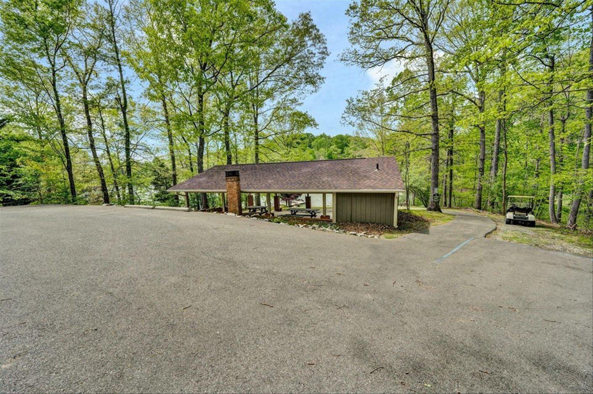 108 Old Post Road Moneta, VA 24121 - Photo 38 of 50 39-02-Community Picnic Area and Beach