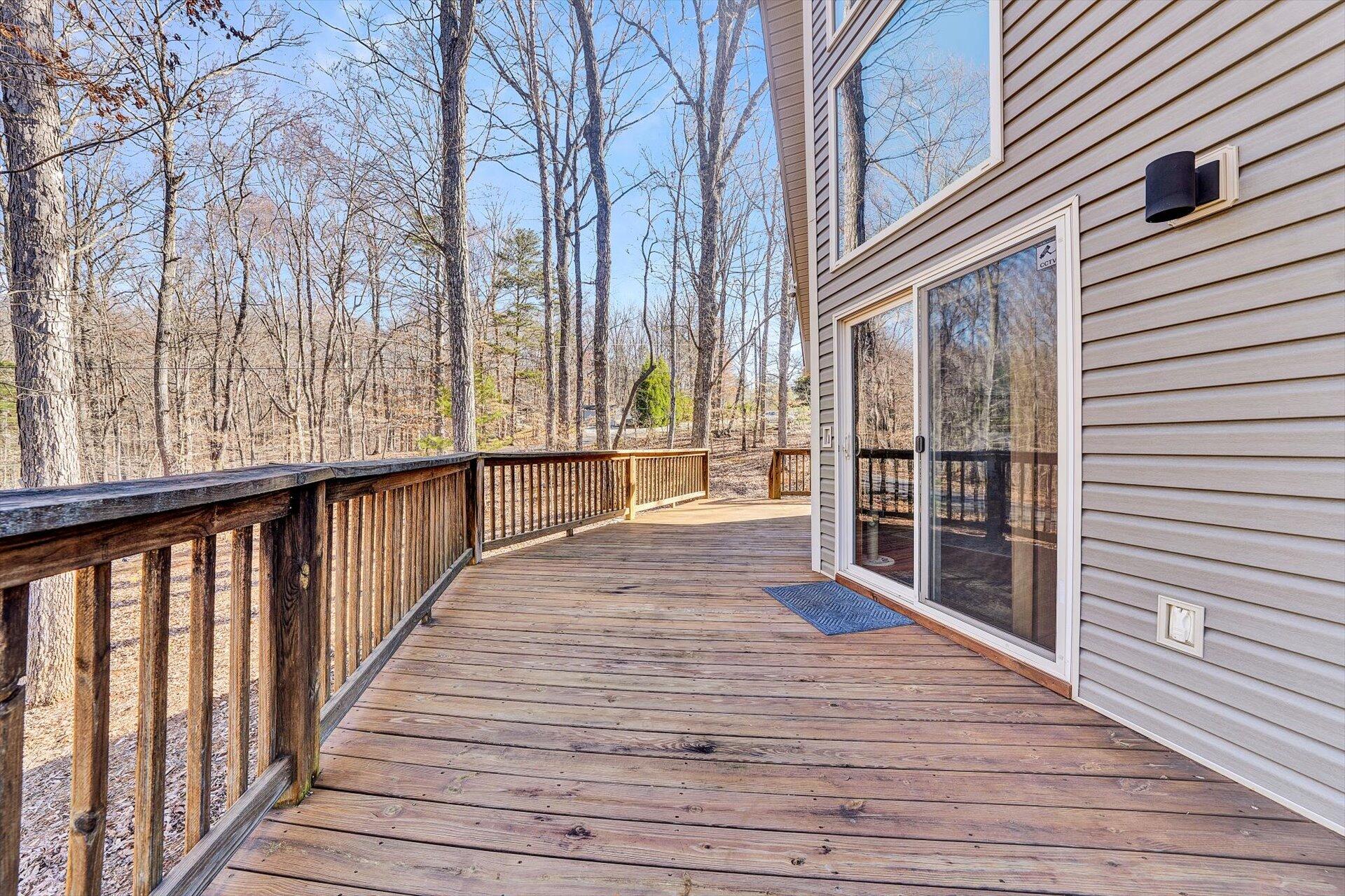 108 Old Post Road Moneta, VA 24121 - Photo 4 of 50 04-DSC00016