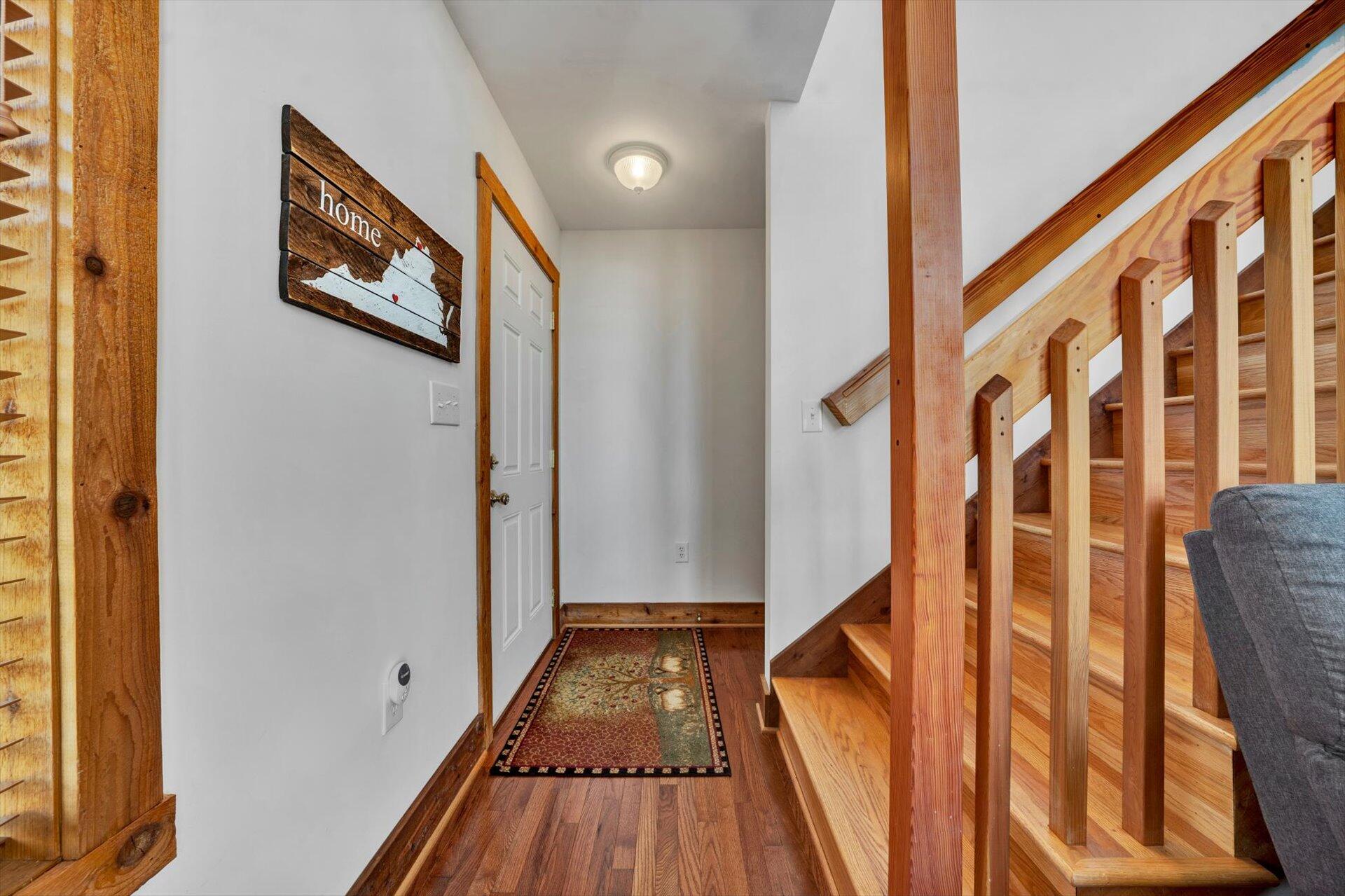 108 Old Post Road Moneta, VA 24121 - Photo 5 of 50 05-DSC00022