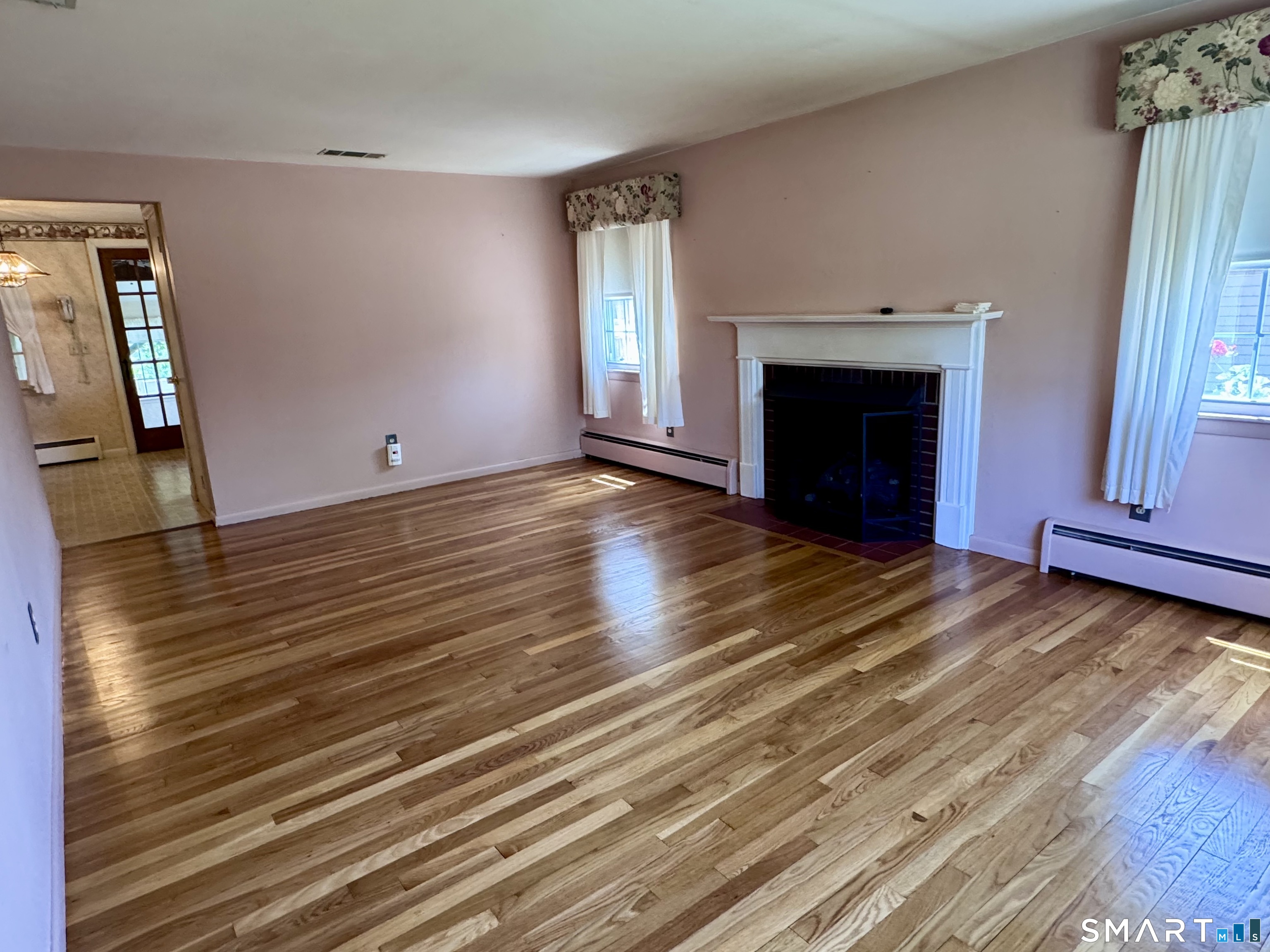 20 Sherwin Lane Windsor Locks, CT 06096 - Photo 9 of 37