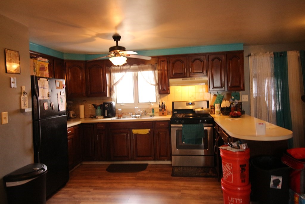 448 Buffinton Street Fall River, MA 02721 - Photo 23 of 40