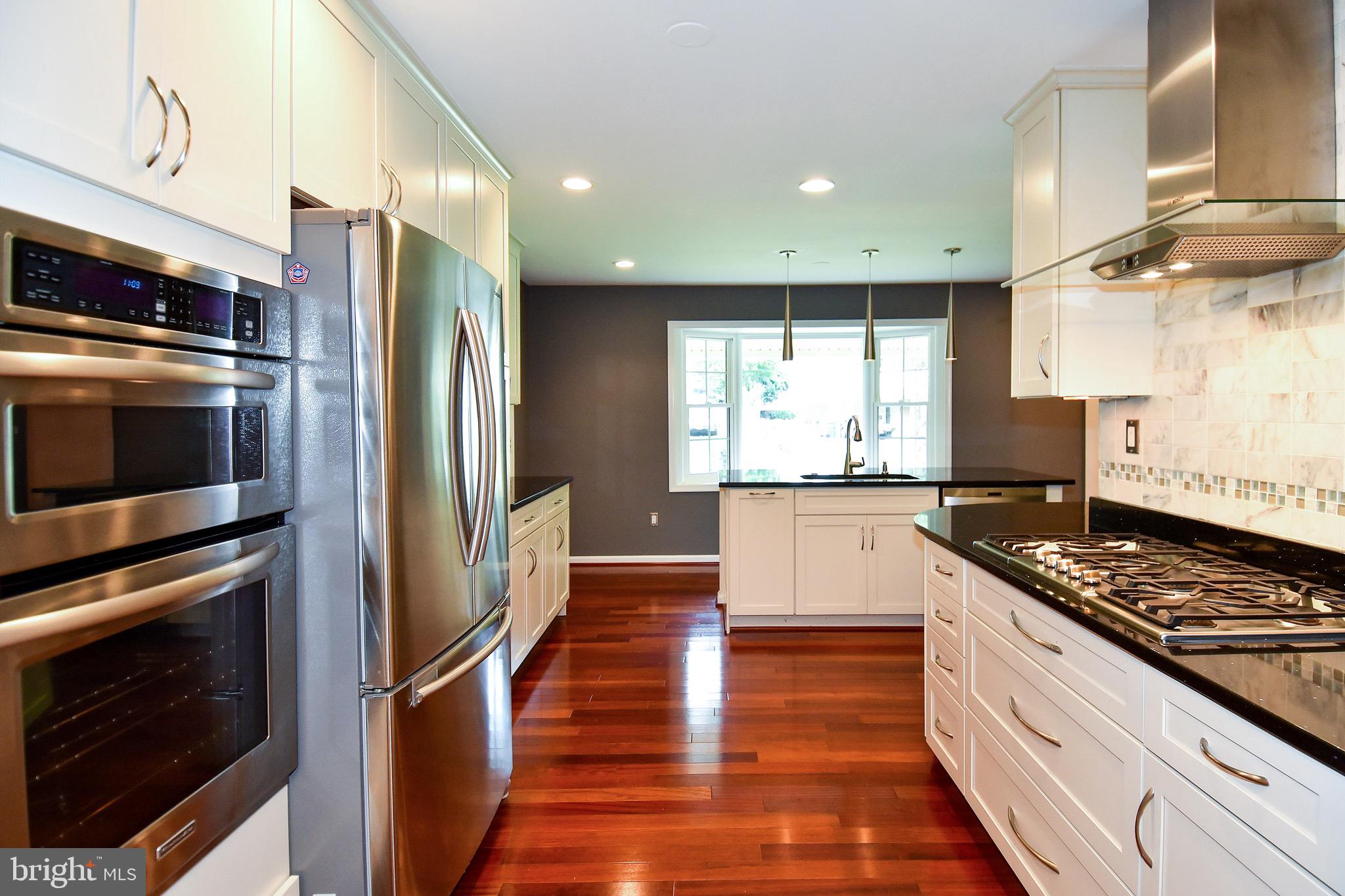 5017 Powell Road Fairfax, VA 22032 - Photo 13 of 53 Kitchen