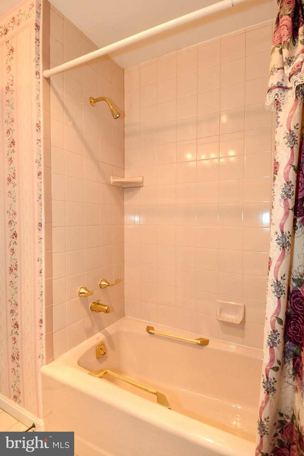 5017 Powell Road Fairfax, VA 22032 - Photo 30 of 53 Upper Level Hall Bath