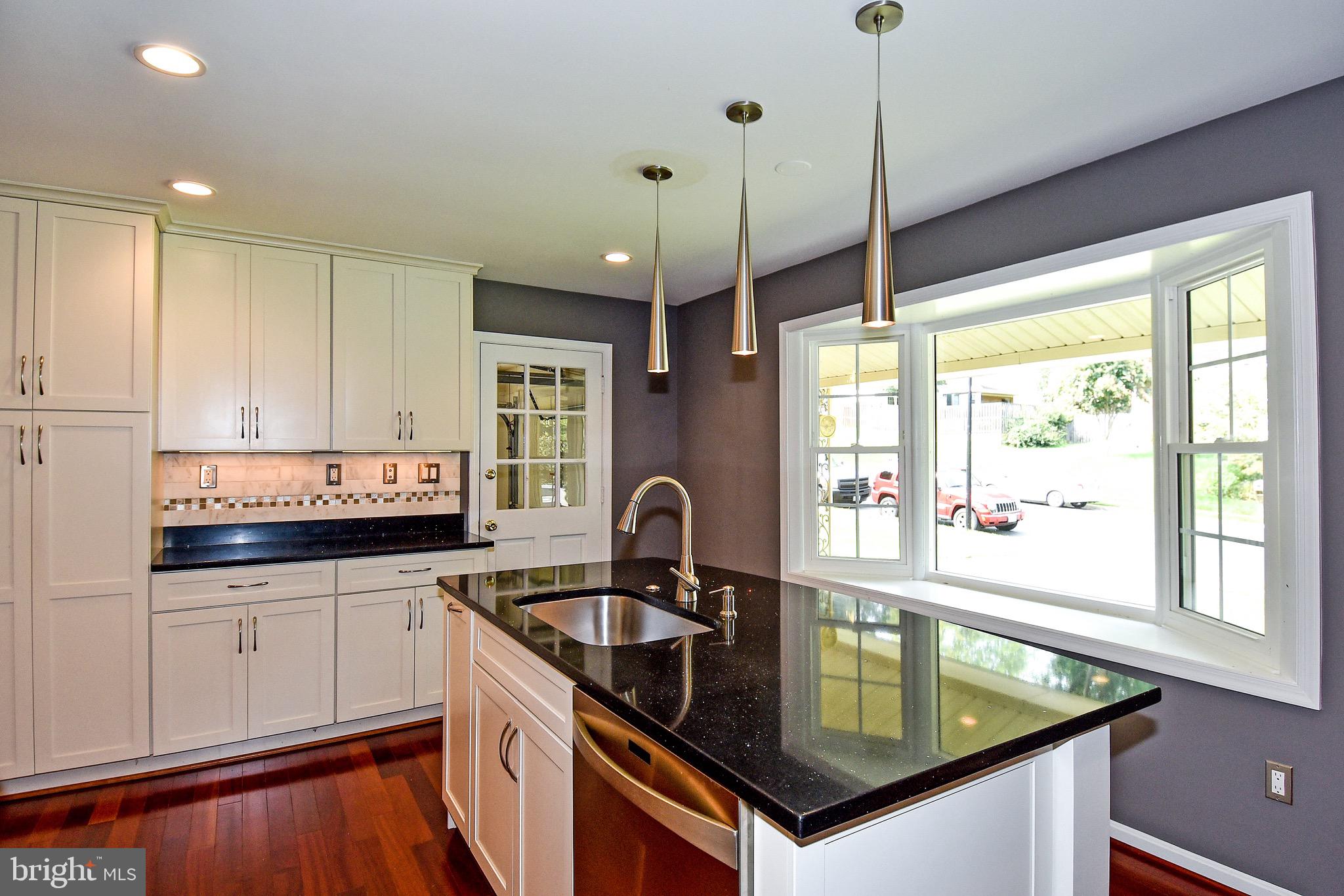 5017 Powell Road Fairfax, VA 22032 - Photo 10 of 53 Kitchen