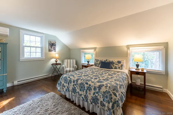 $1,077,000 | 147 Pequot Avenue, Groton, CT 06355