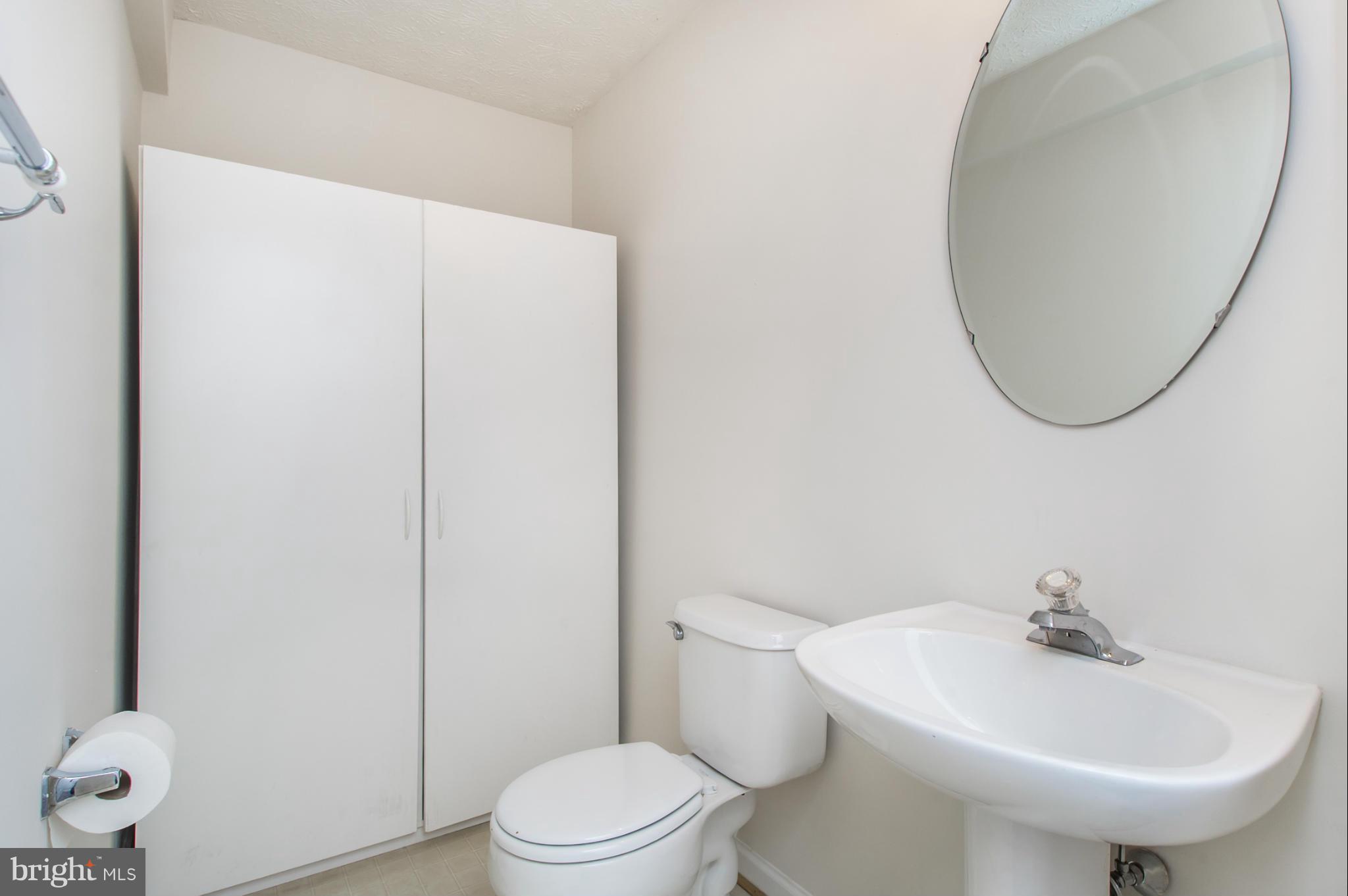 2546 Summers Ridge Drive Odenton, MD 21113 - Photo 17 of 21 Powder Room - Lower Level