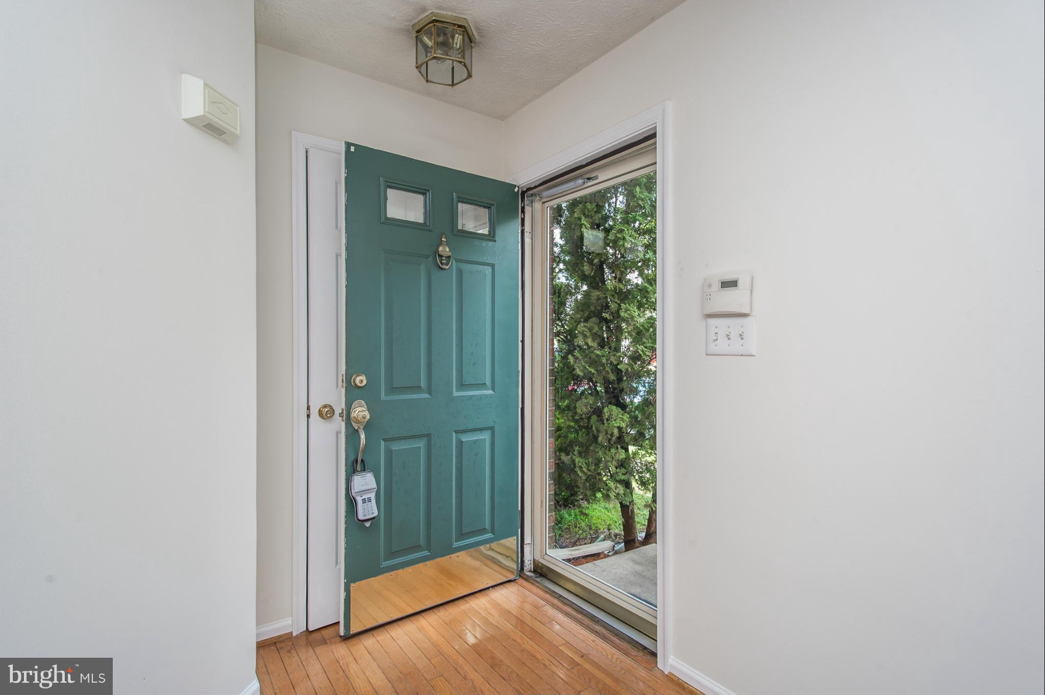 Interior (General) - Entry