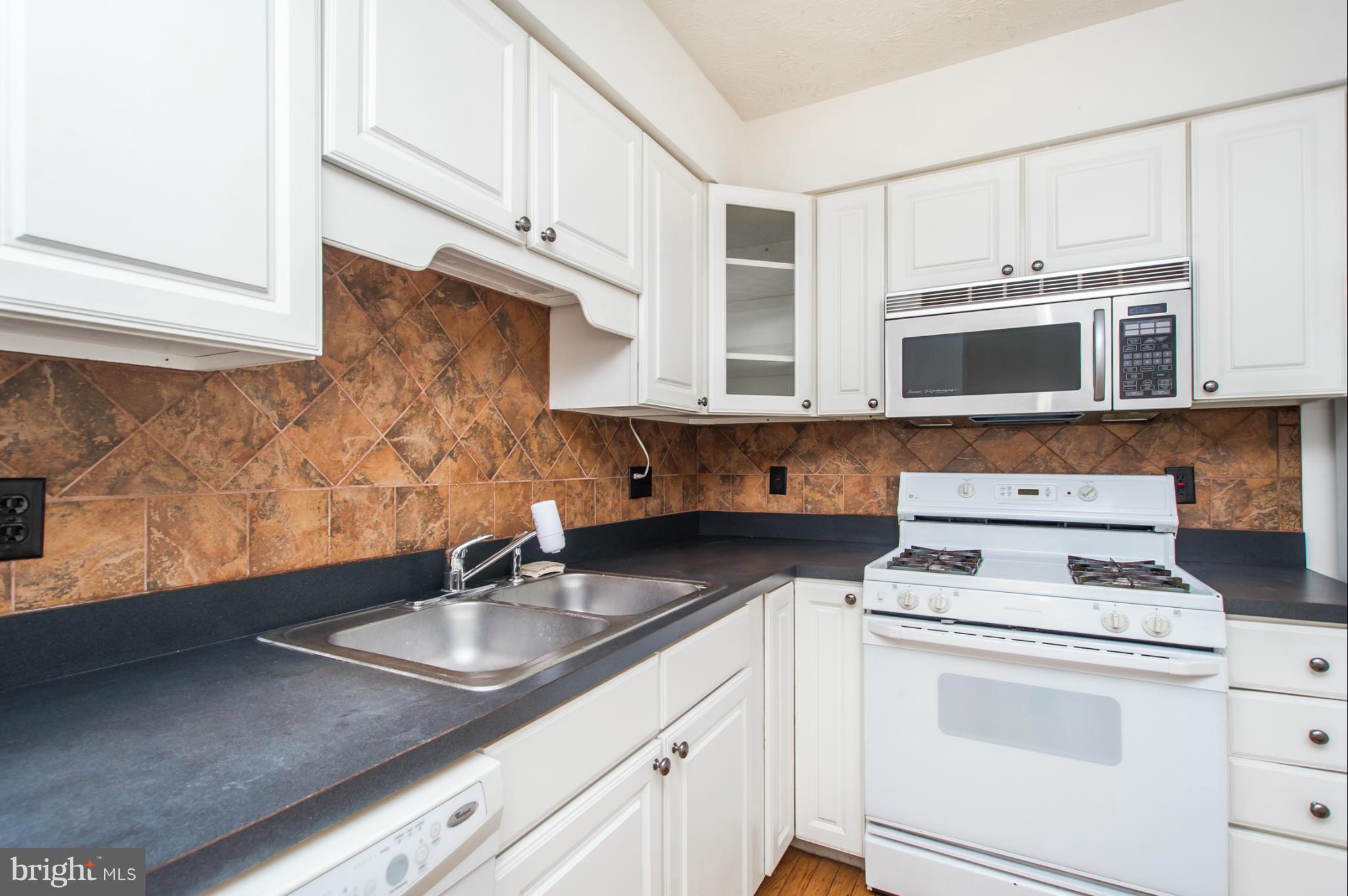 2546 Summers Ridge Drive Odenton, MD 21113 - Photo 8 of 21 Kitchen