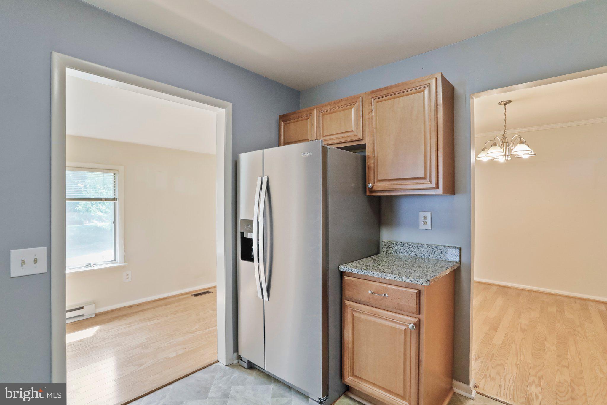 7052 Catalpa Road Frederick, MD 21703 - Photo 3 of 34