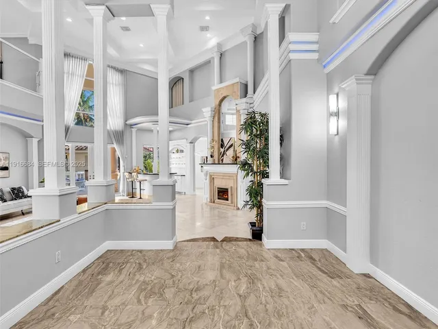 a view of livingroom with furniture