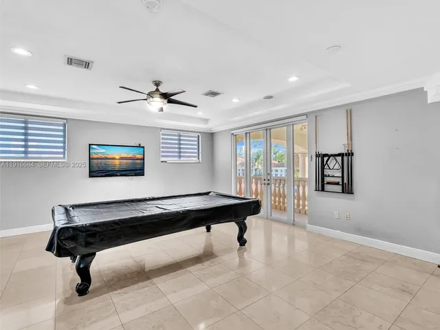 $3,795,000 | 922 Washington Street, Hollywood, FL 33019