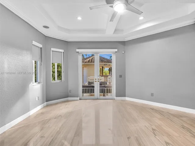 $3,795,000 | 922 Washington Street, Hollywood, FL 33019