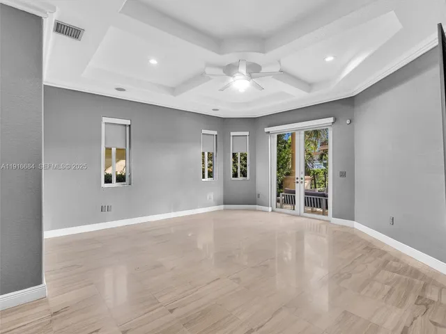 $3,795,000 | 922 Washington Street, Hollywood, FL 33019